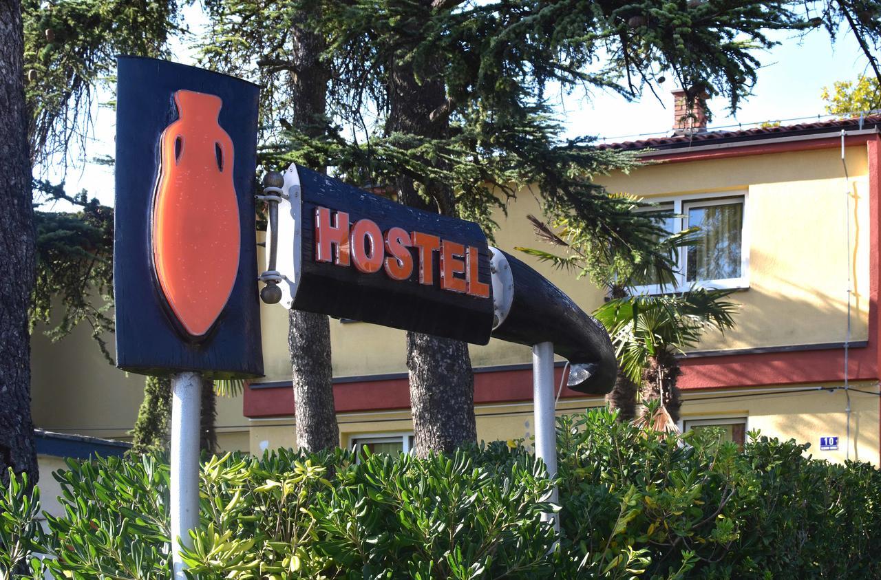 Hostel Amfora Fažana エクステリア 写真
